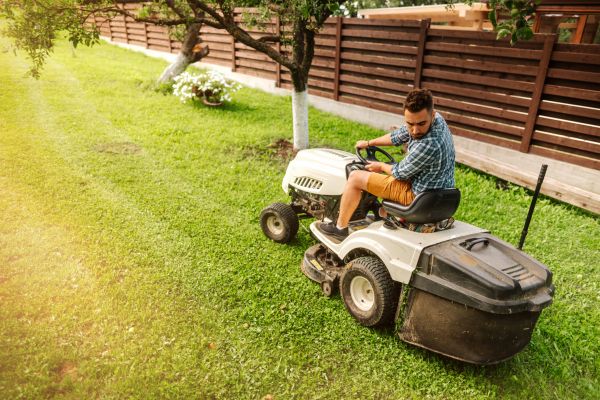 Industrial Lawn Mowing in Everett